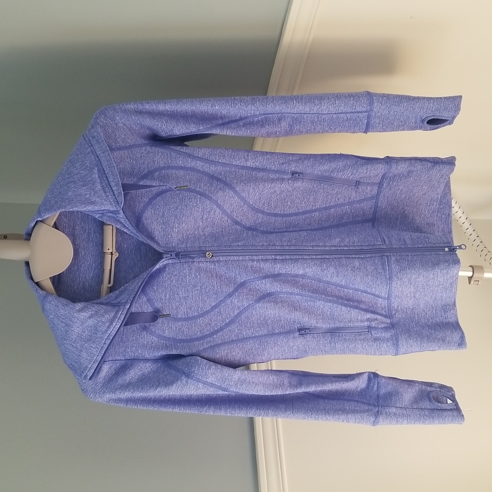 Lululemon Size 6 Long Sleek Hooded Top